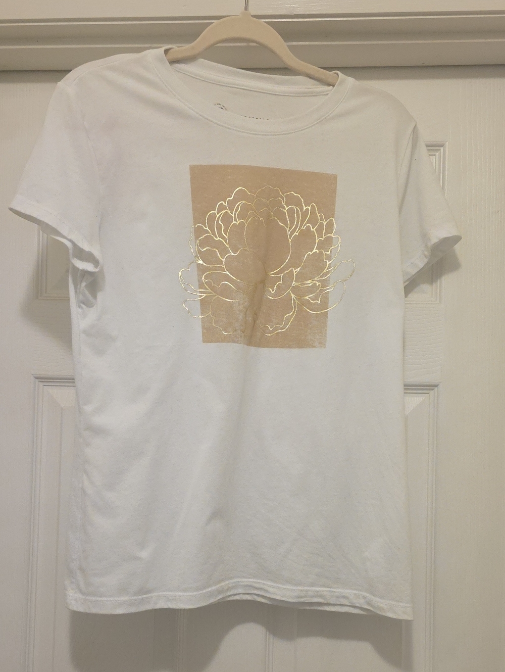 Aeropostale White Short-Sleeve Tee with Gold Floral Foil